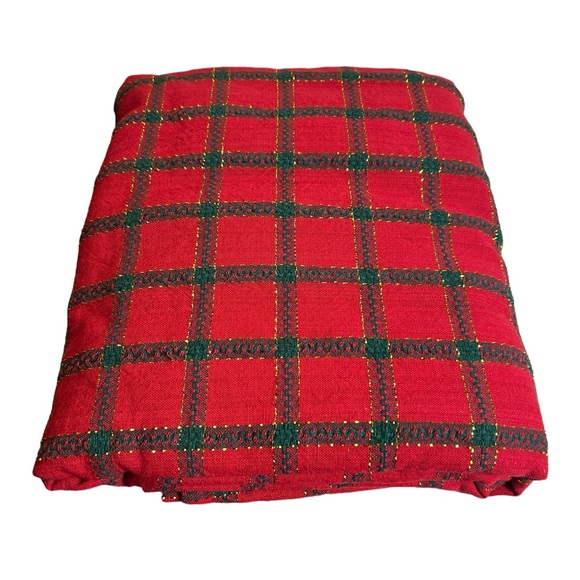Vintage Tablecloth Rectangle 74 X 56” Christmas Plaid Red Green Metallic Gold - Picture 2 of 2